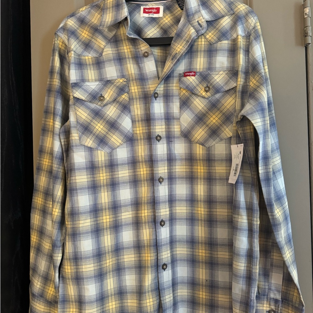 Wrangler Men's Casual Plaid Shirt in Blue and Yellow